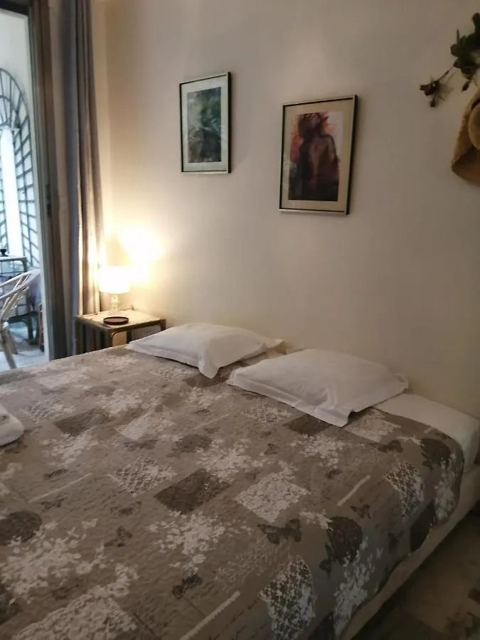 Cannes Lacour One Bedroom