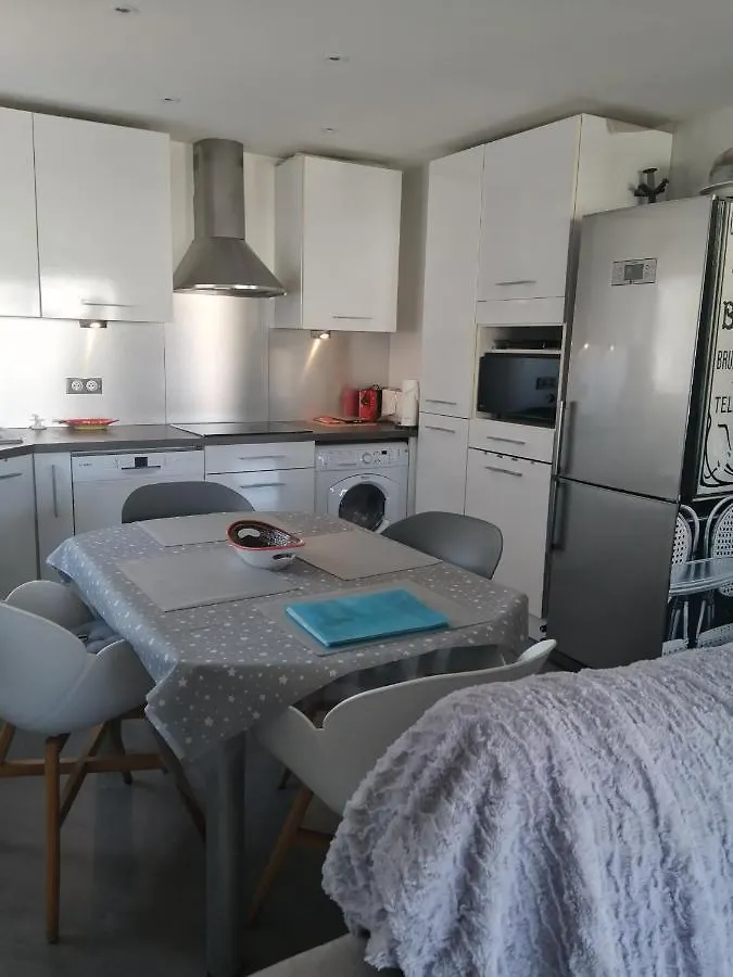 Cannes Lacour One Bedroom